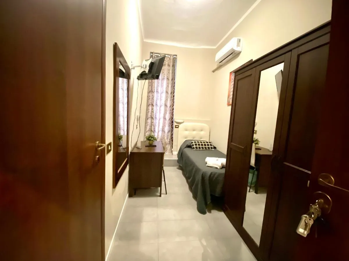 Carlo Goldoni Hotel Milaan 2*,  Italië